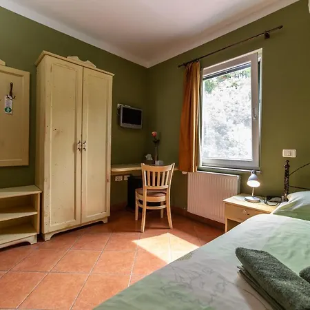 Herman אורחן 3*